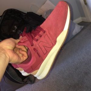 New Balance 247 shoes - Sz 11.5